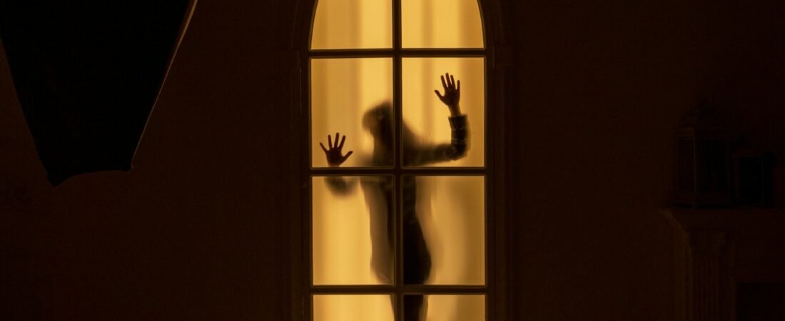 Como a Iluminação Pode Elevar a Sensualidade de Ambientes Privativos